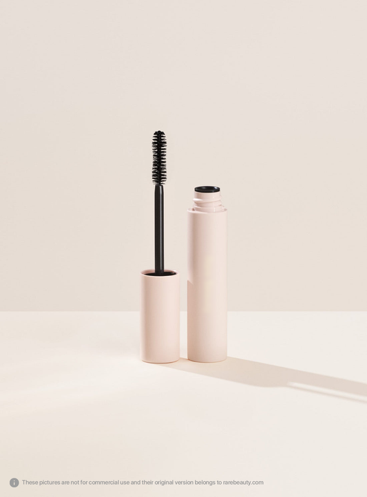 Perfect Strokes Universal Volumizing Mascara